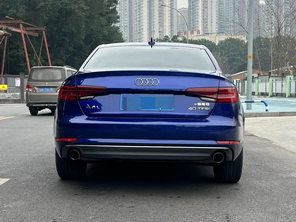 AUDI A4L