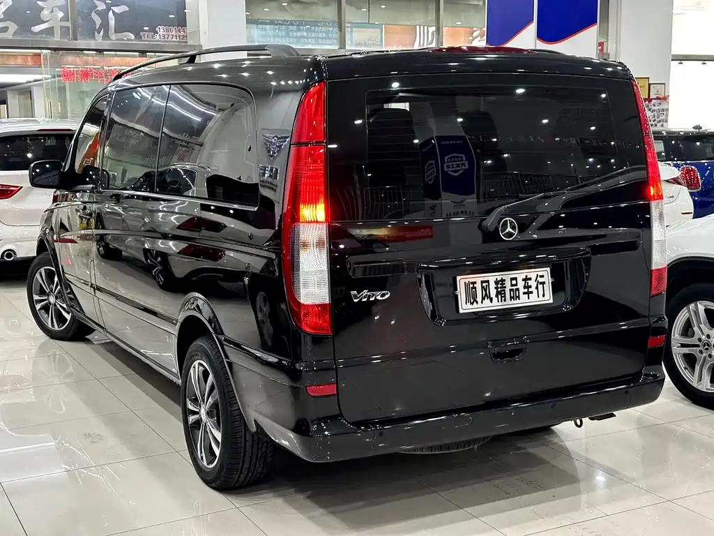 Mercedes-Benz Viano — миниатюра 22