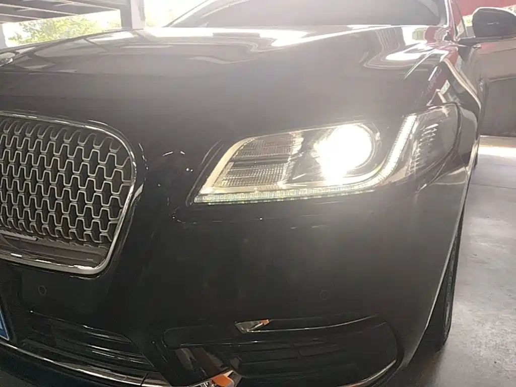 Lincoln Continental — миниатюра 24