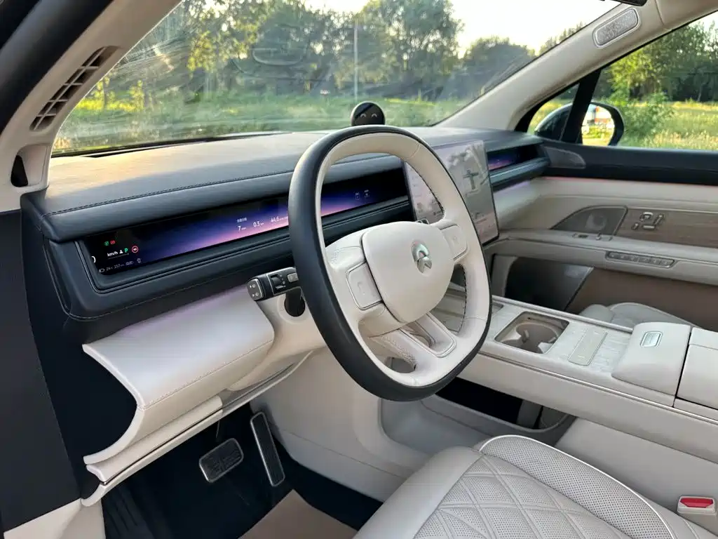 NIO ES8 — миниатюра 15