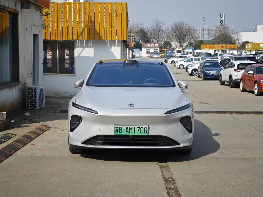NIO NIO ET7