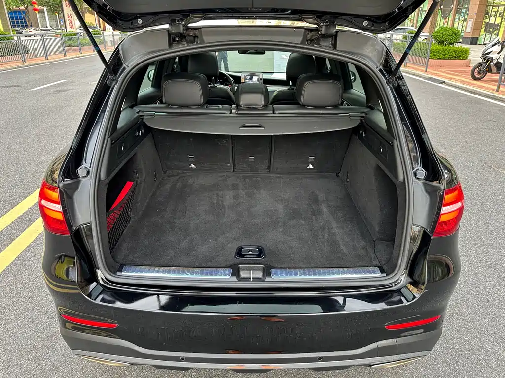 Mercedes-Benz GLC — миниатюра 10