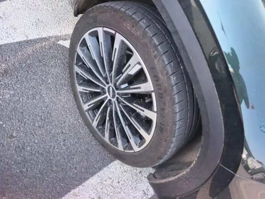 Geely Xingyue L — миниатюра 6