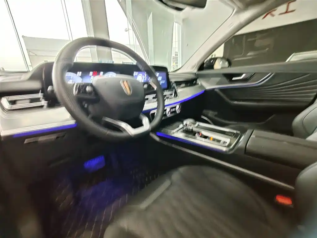 Hongqi HS5 2023 2.0T Pro