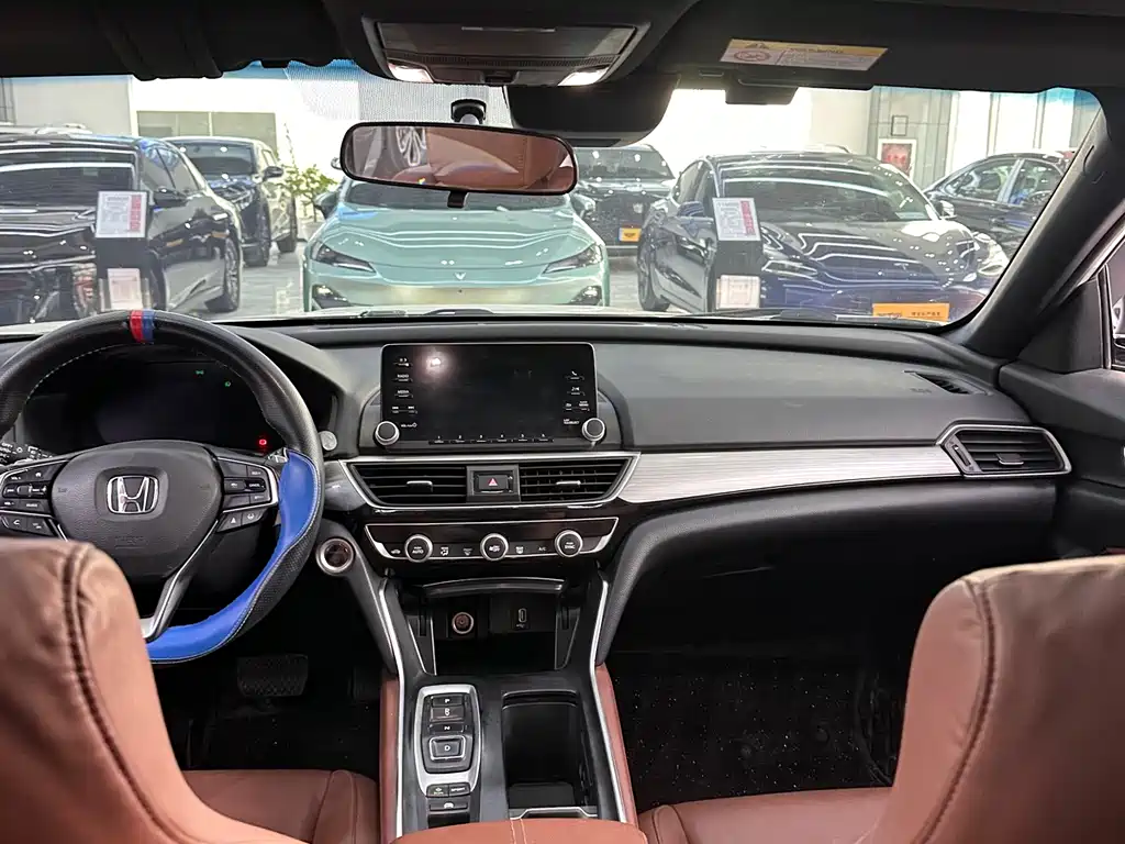 Honda Inspire - фото 8