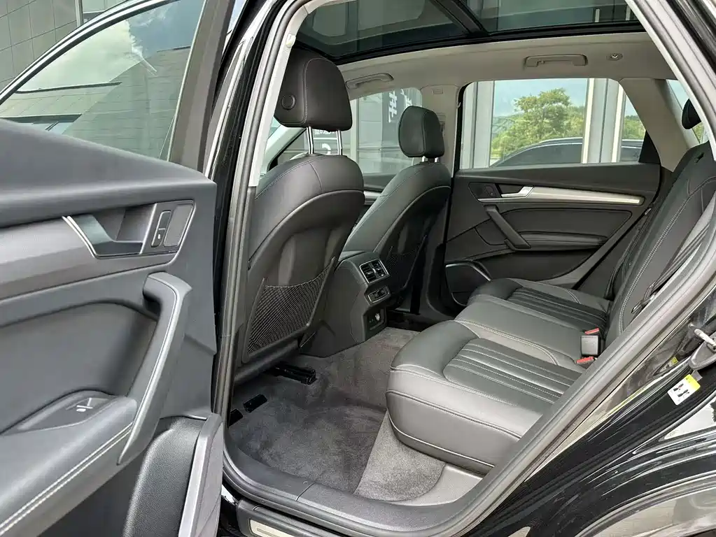 Audi Q5L — миниатюра 6