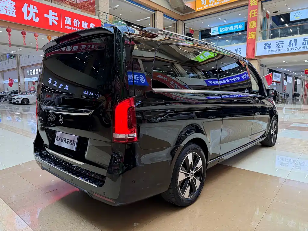 Mercedes-Benz V-Class — миниатюра 8