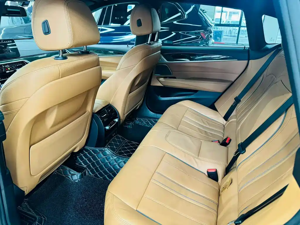 BMW 6 SERIES GT