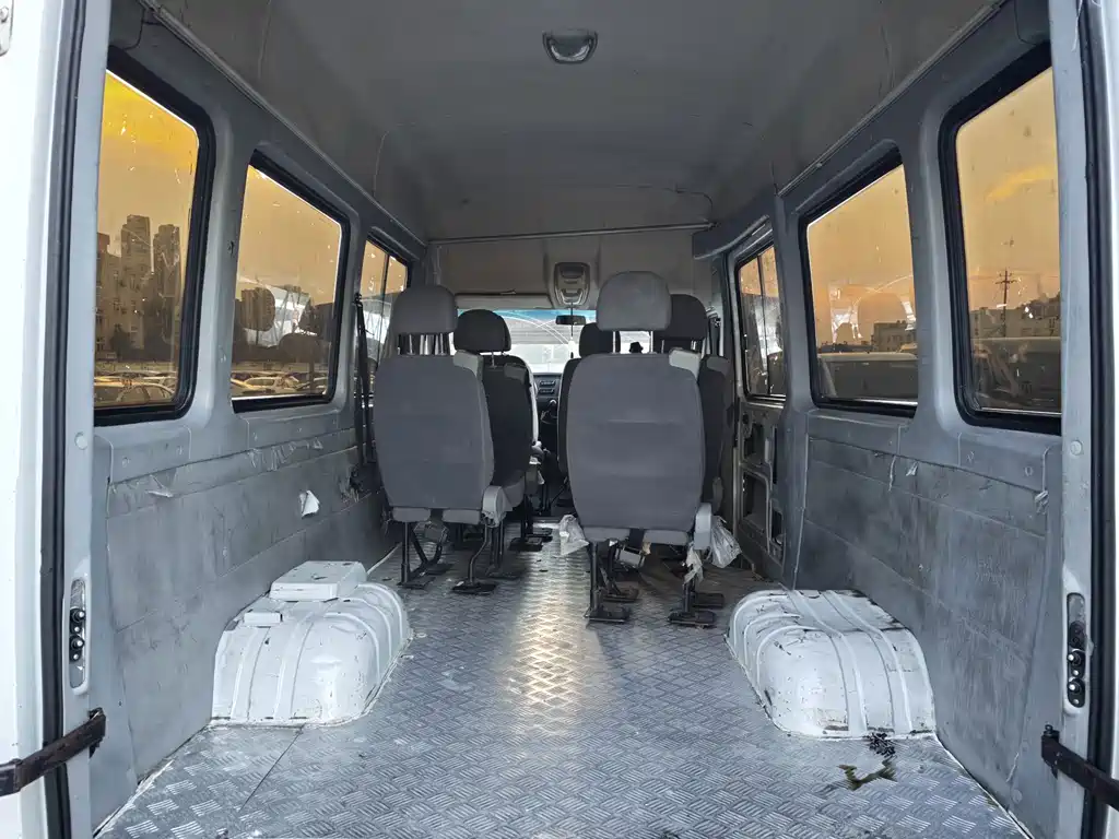 IVECO Baodi — миниатюра 12