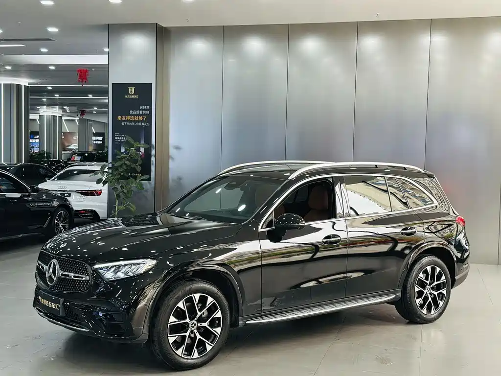 Mercedes-Benz GLC 2023