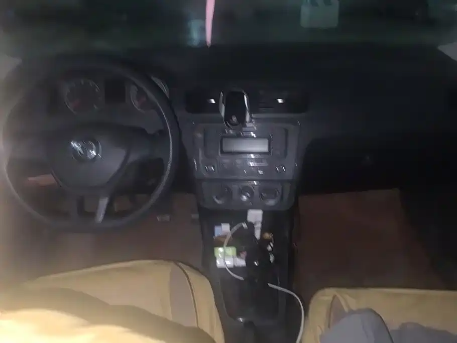 Volkswagen Santana — миниатюра 12