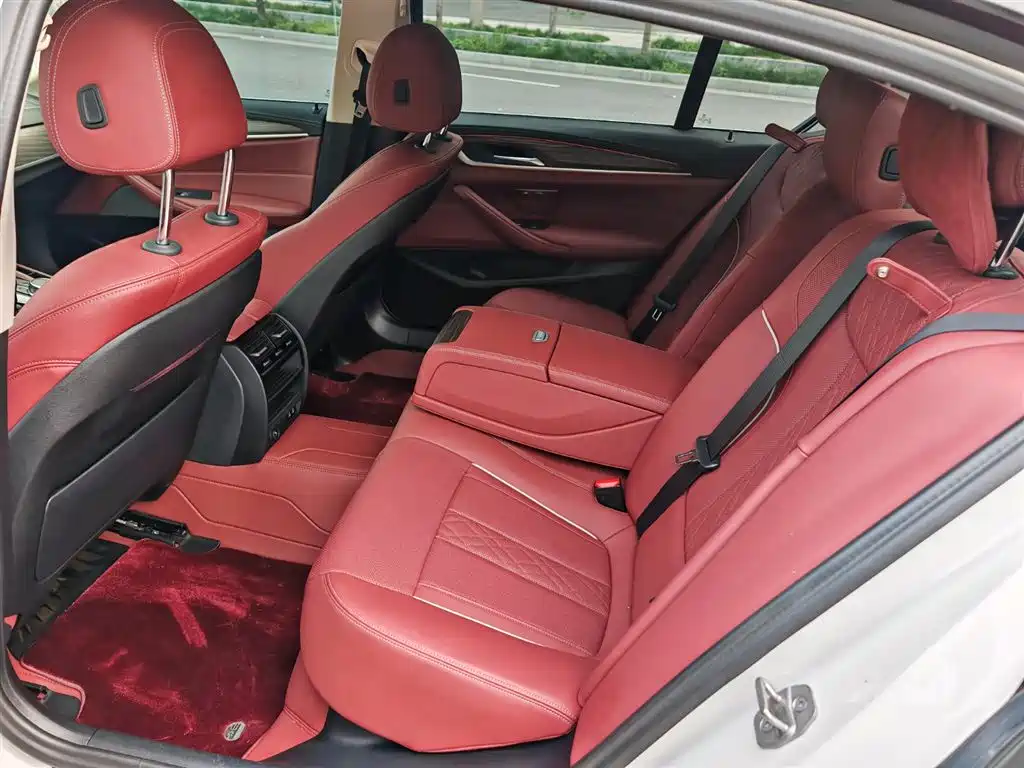 BMW 5 Series New Energy - фото 6