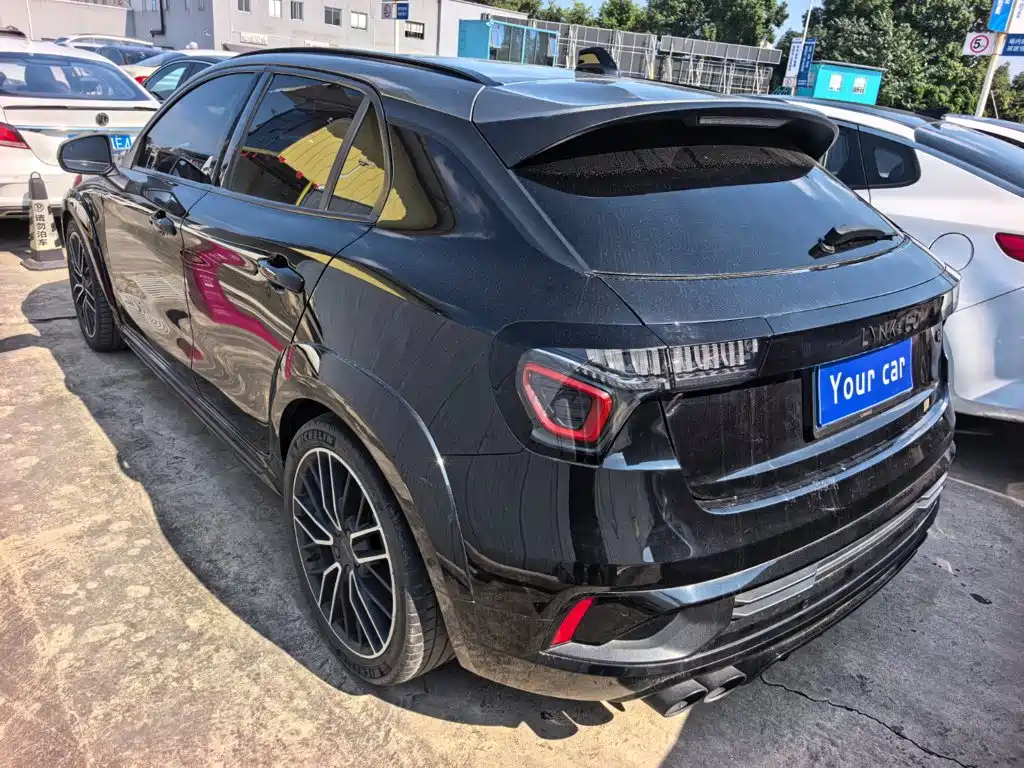 Lynk & Co 02 Hatchback — миниатюра 4