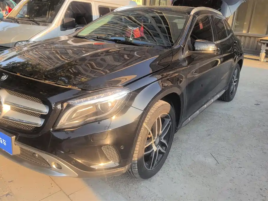 Mercedes-Benz GLA 2015