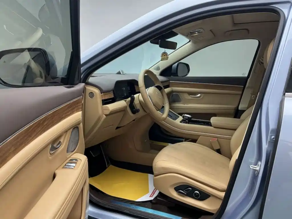 AITO ASK THE WORLD M7