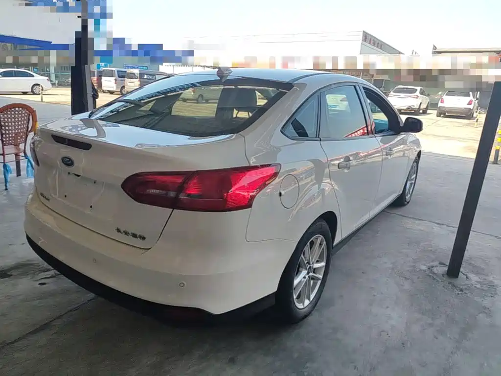 Ford Focus — миниатюра 7