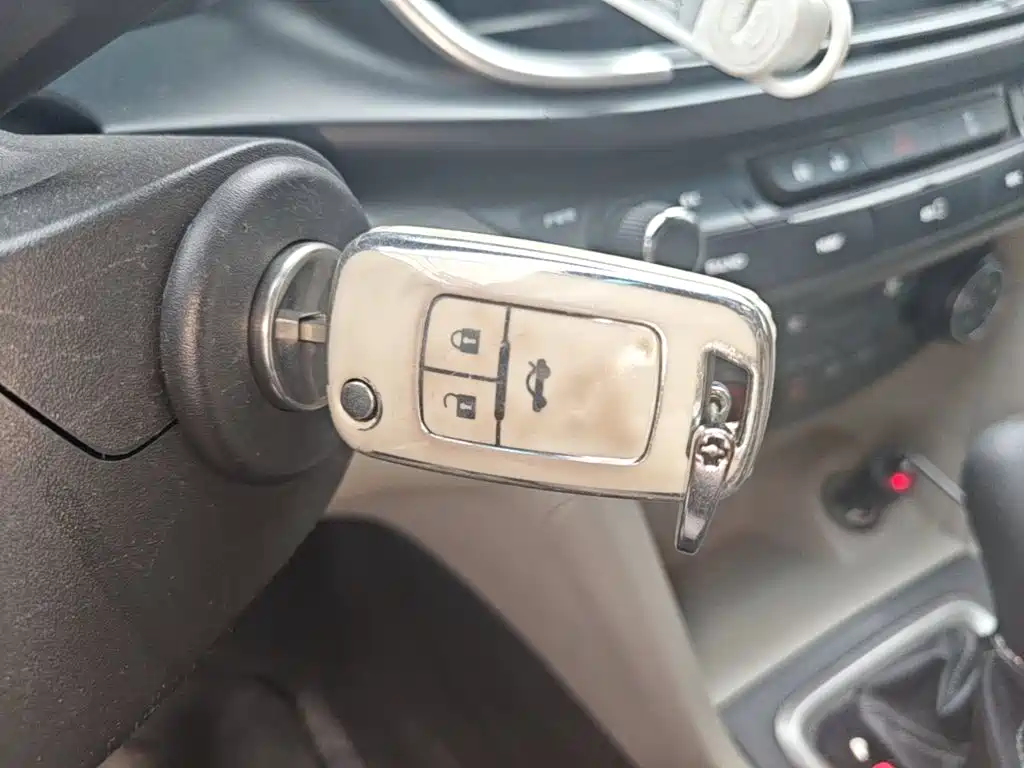 Buick Excelle — миниатюра 9