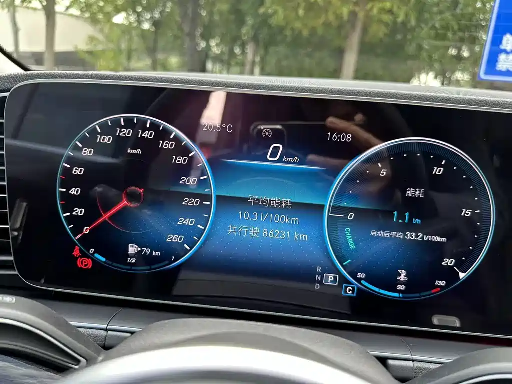 Mercedes-Benz GLE (Import) — миниатюра 12