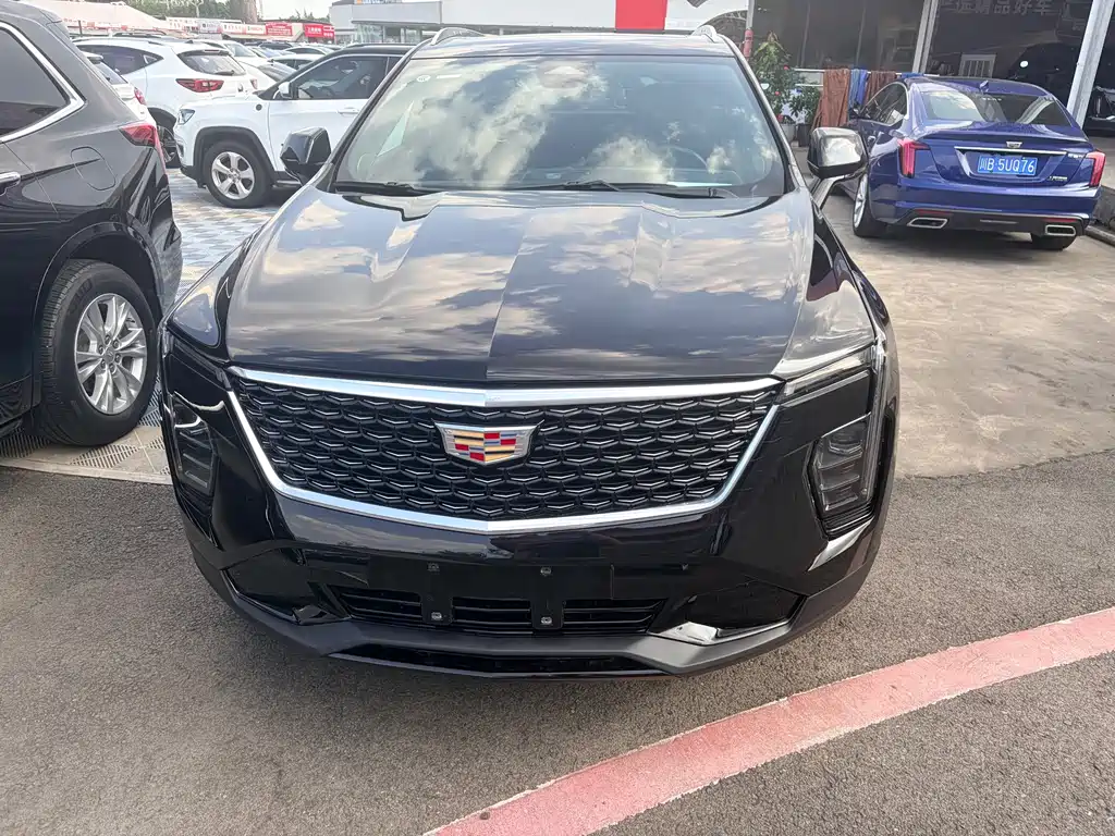 Cadillac XT4 — миниатюра 2