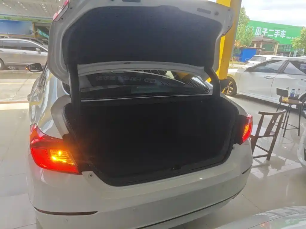 Honda Accord — миниатюра 19