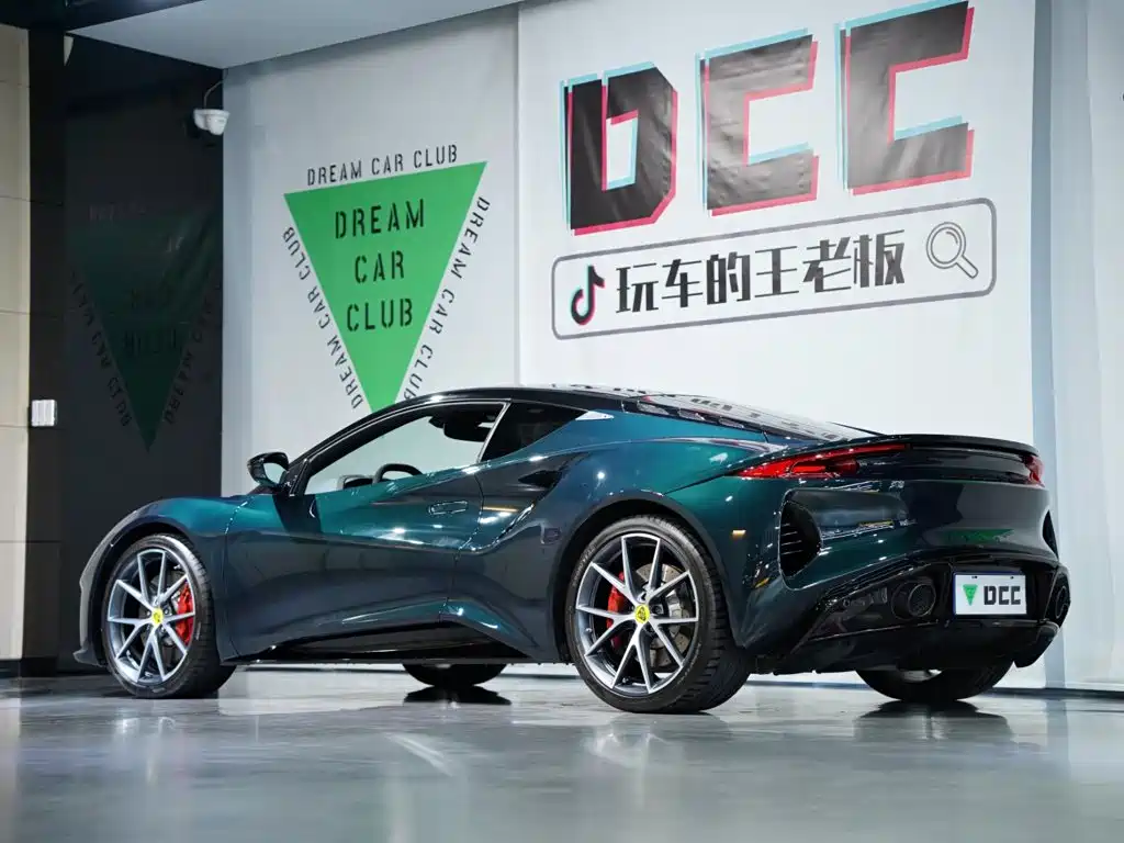 Lotus Emira — миниатюра 11