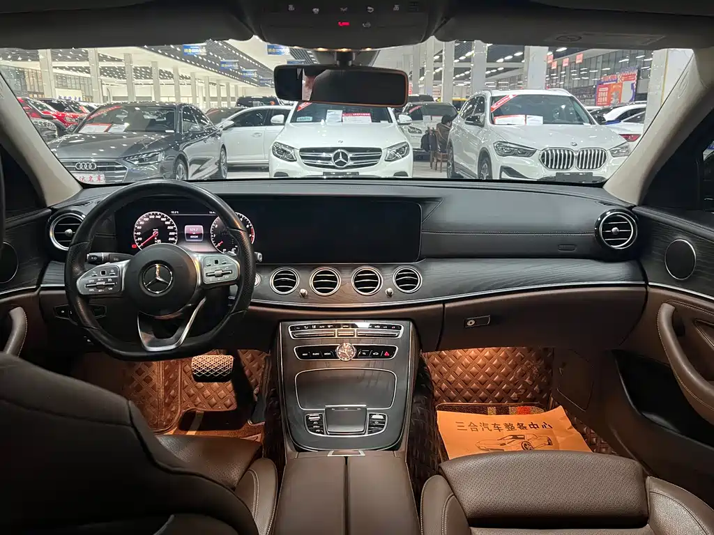 MERCEDES-BENZ E CLASS