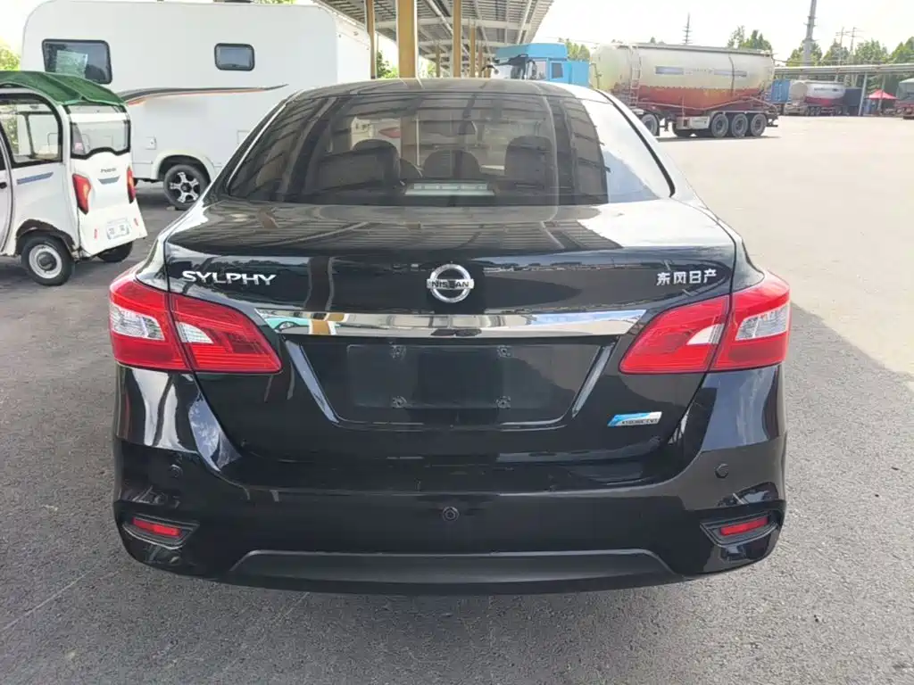 Nissan Sylphy — миниатюра 6