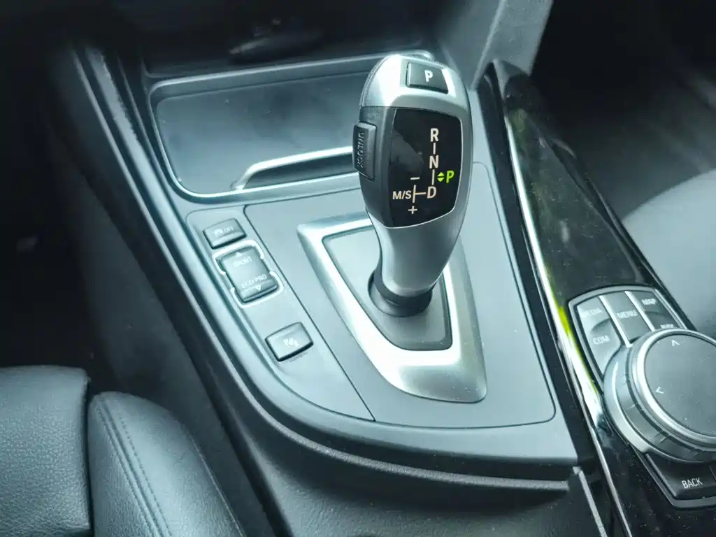 BMW 3 Series GT — миниатюра 7