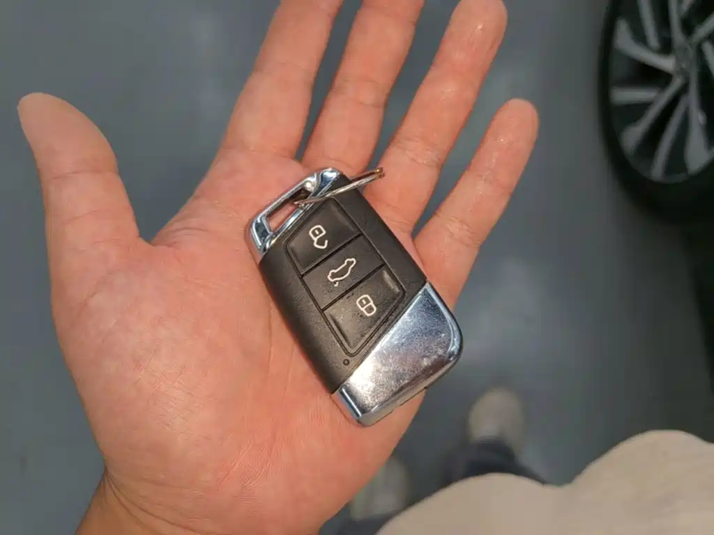 Volkswagen Passat PHEV — миниатюра 9