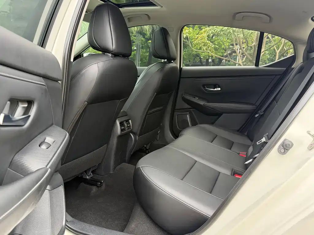 Nissan Sylphy — миниатюра 9