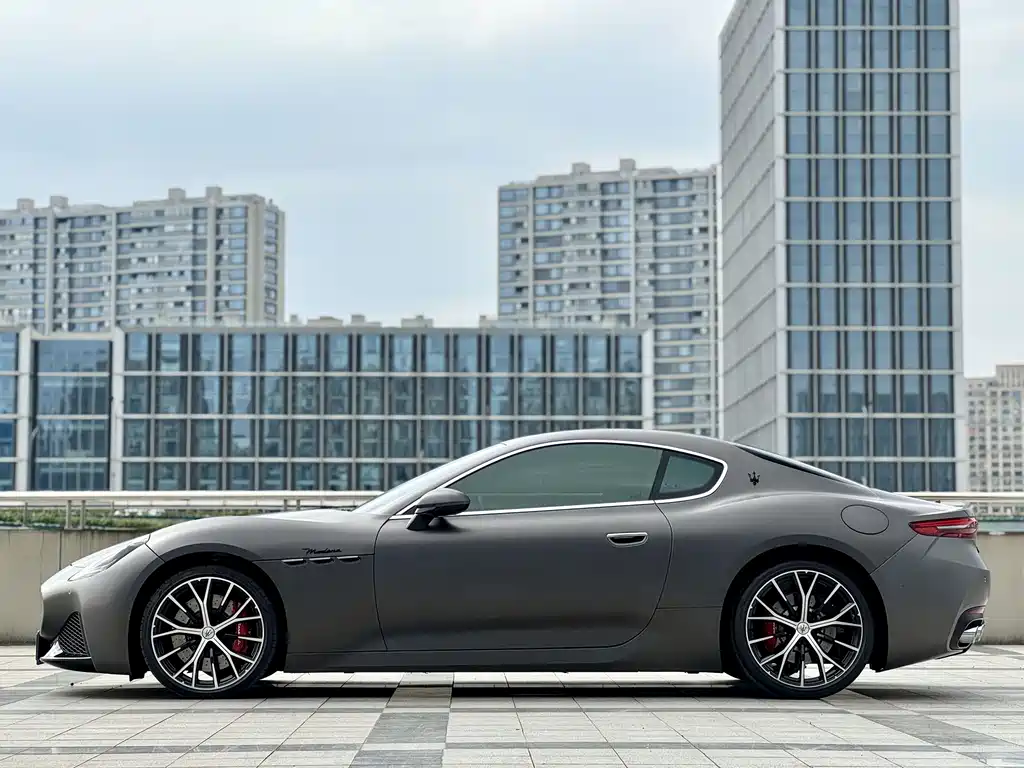 Maserati GranTurismo — миниатюра 3