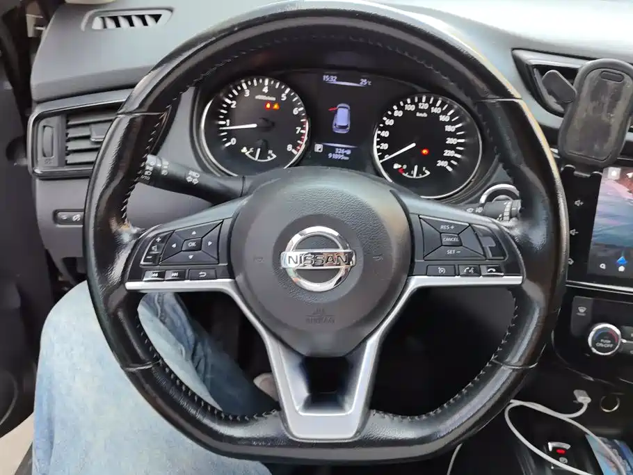 Nissan X-Trail — миниатюра 15