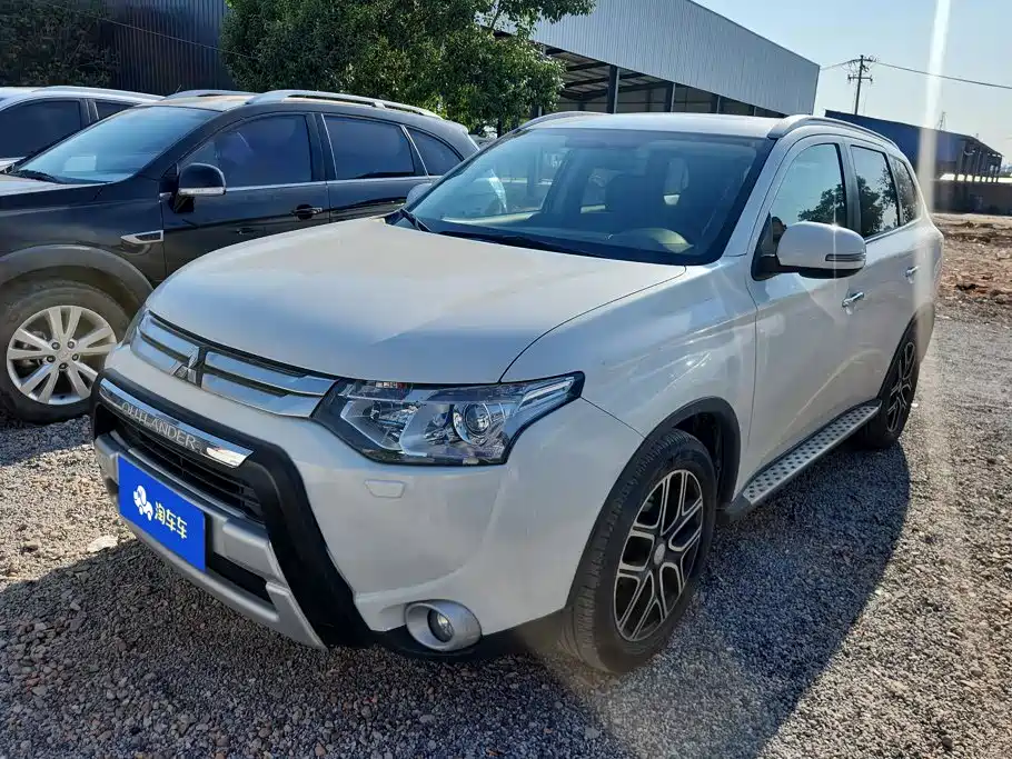 Mitsubishi Outlander (Import)