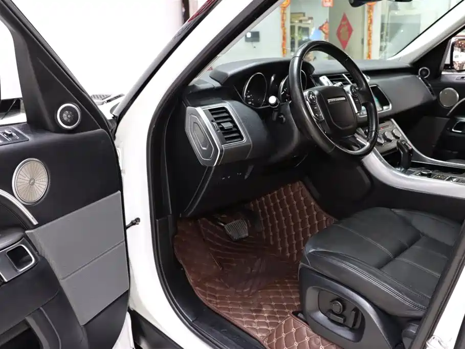 Land Rover Range Rover Sport 2017 3.0 SC V6 SE