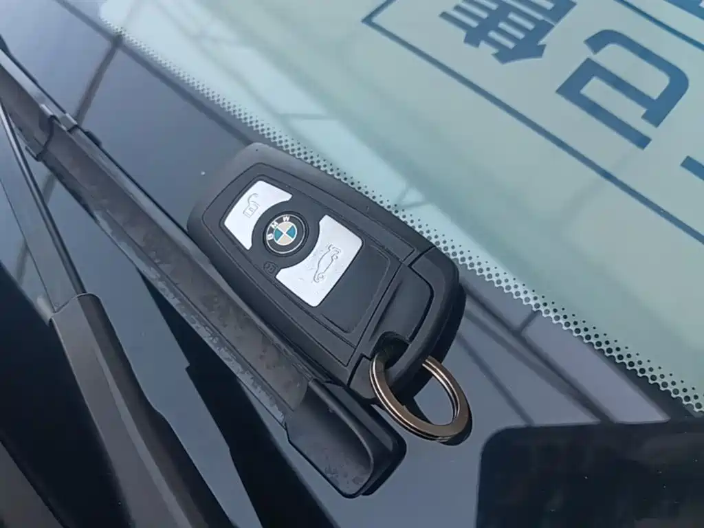 BMW 3 Series — миниатюра 9