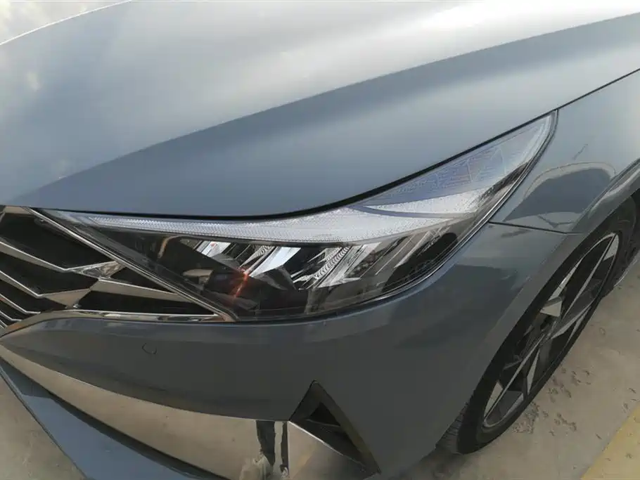MODERN ELANTRA