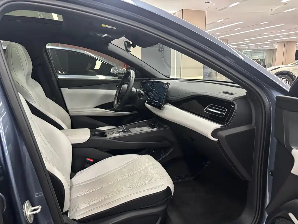 BYD SEAL 06 NEW ENERGY