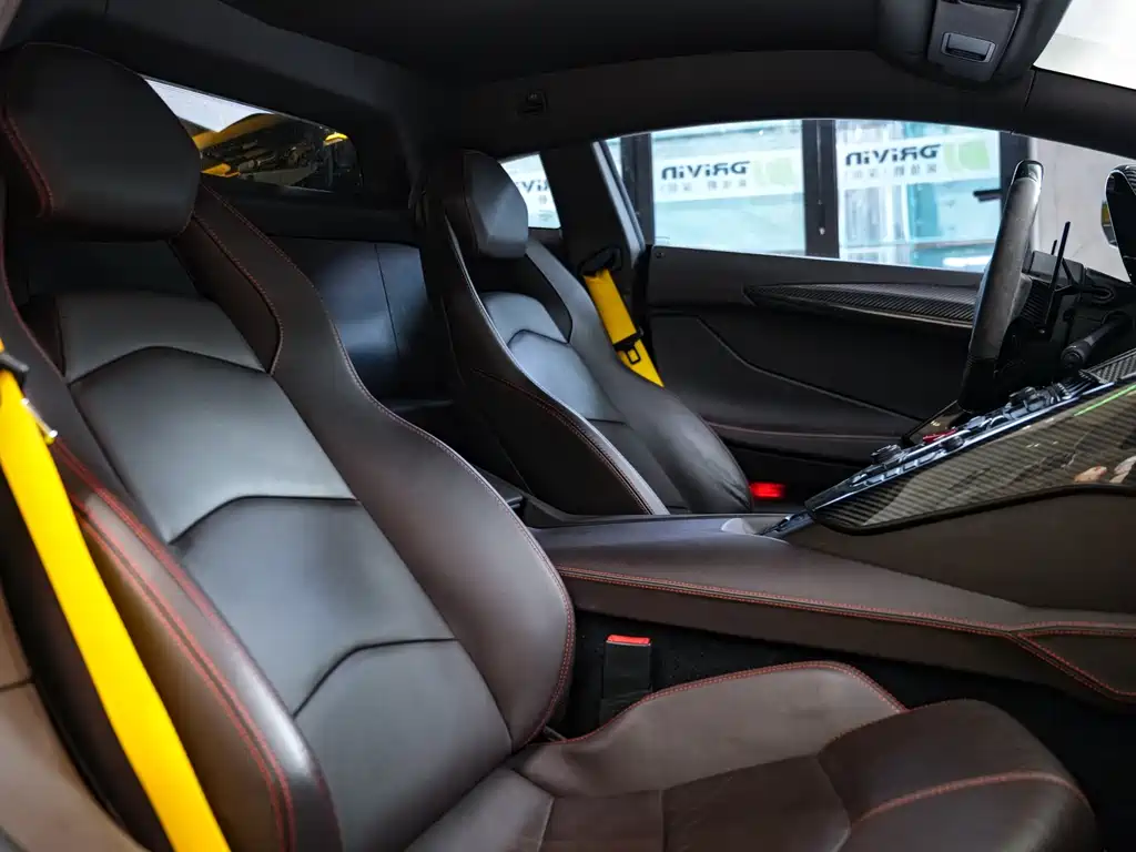 Lamborghini Aventador 2011 LP 700-4