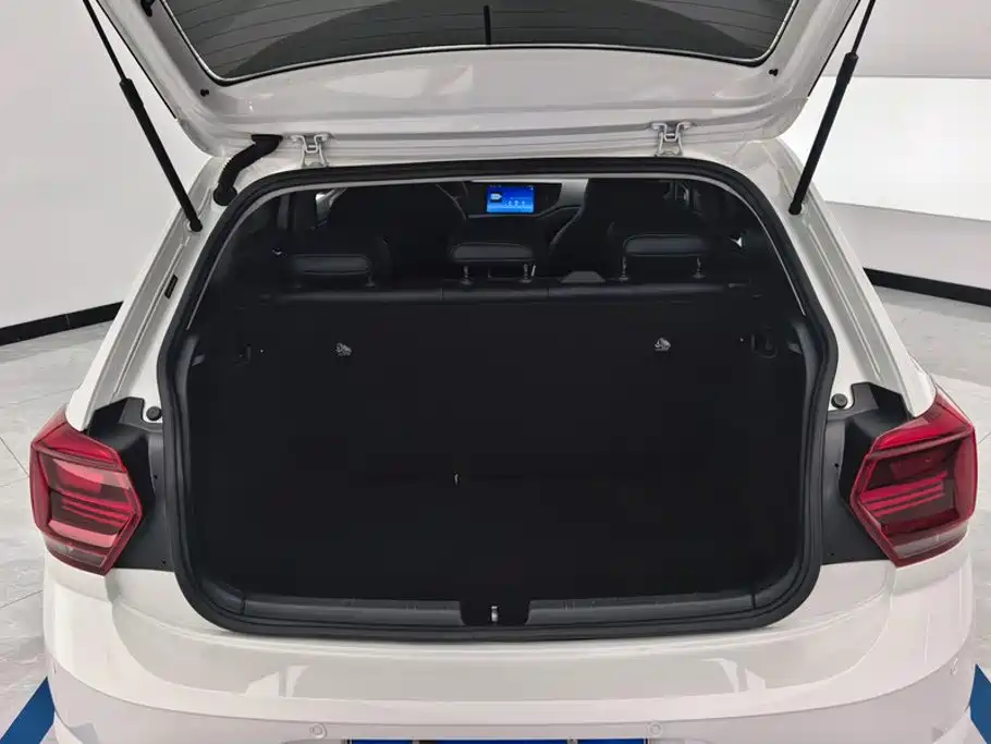 Volkswagen Polo — миниатюра 4