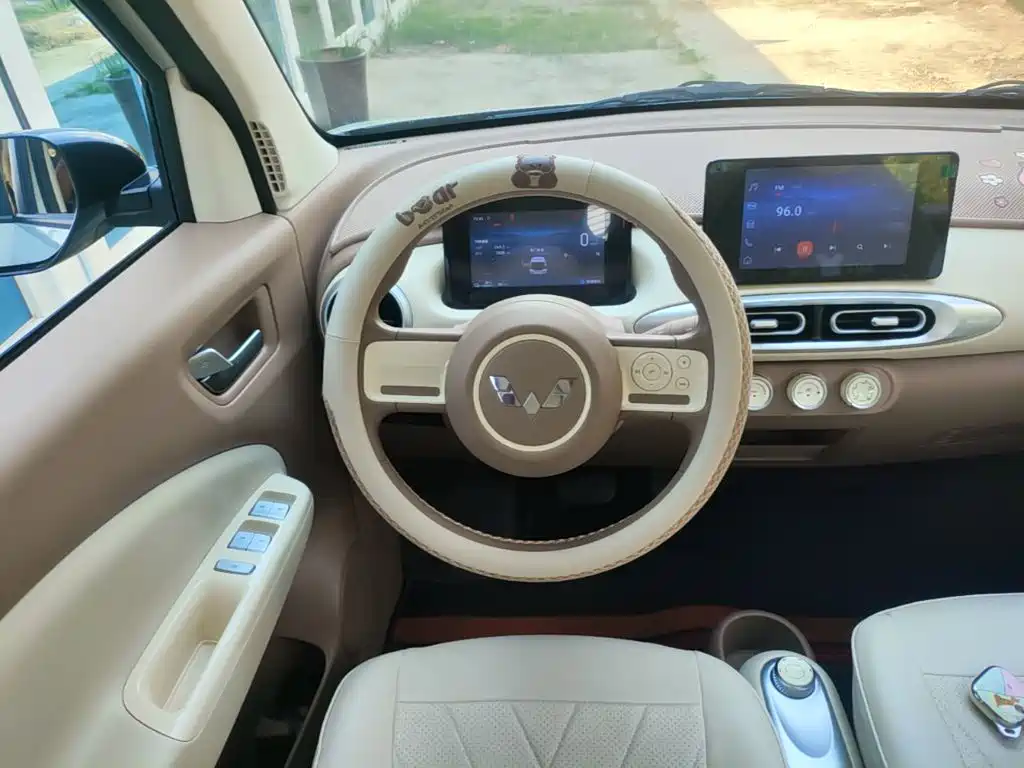 Wuling MINIEV — миниатюра 11
