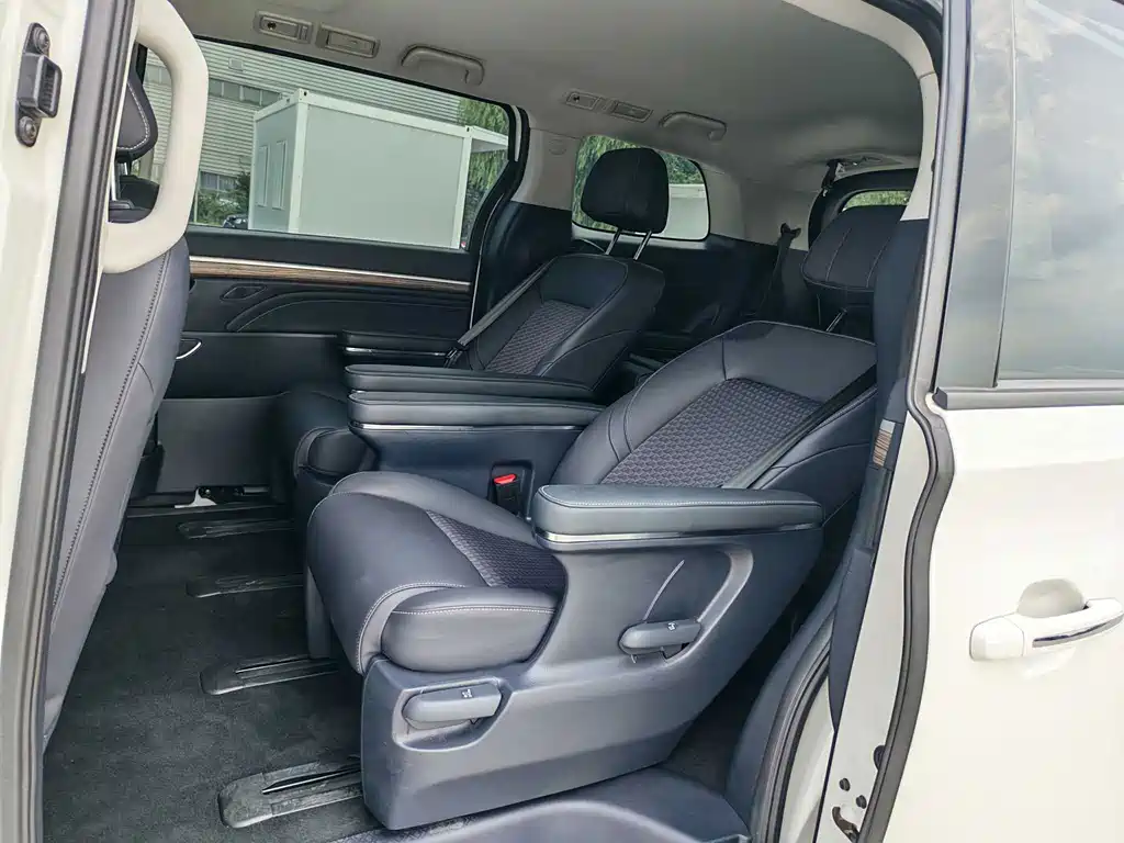 GAC Motor Trumpchi M8 — миниатюра 10