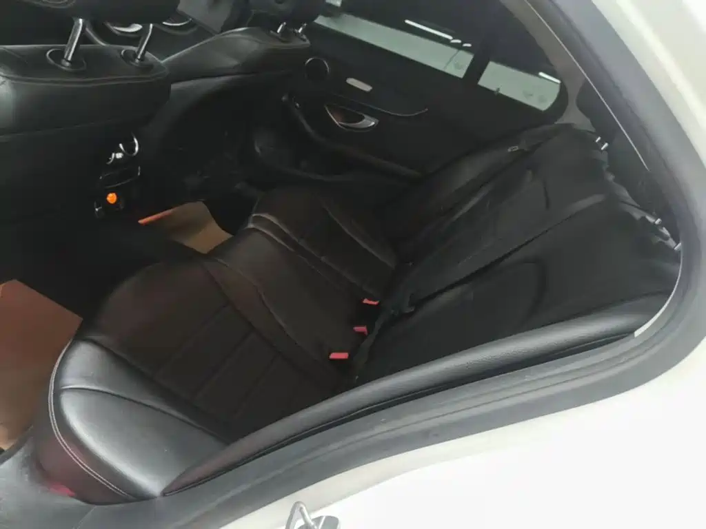 Mercedes-Benz C-Class — миниатюра 17