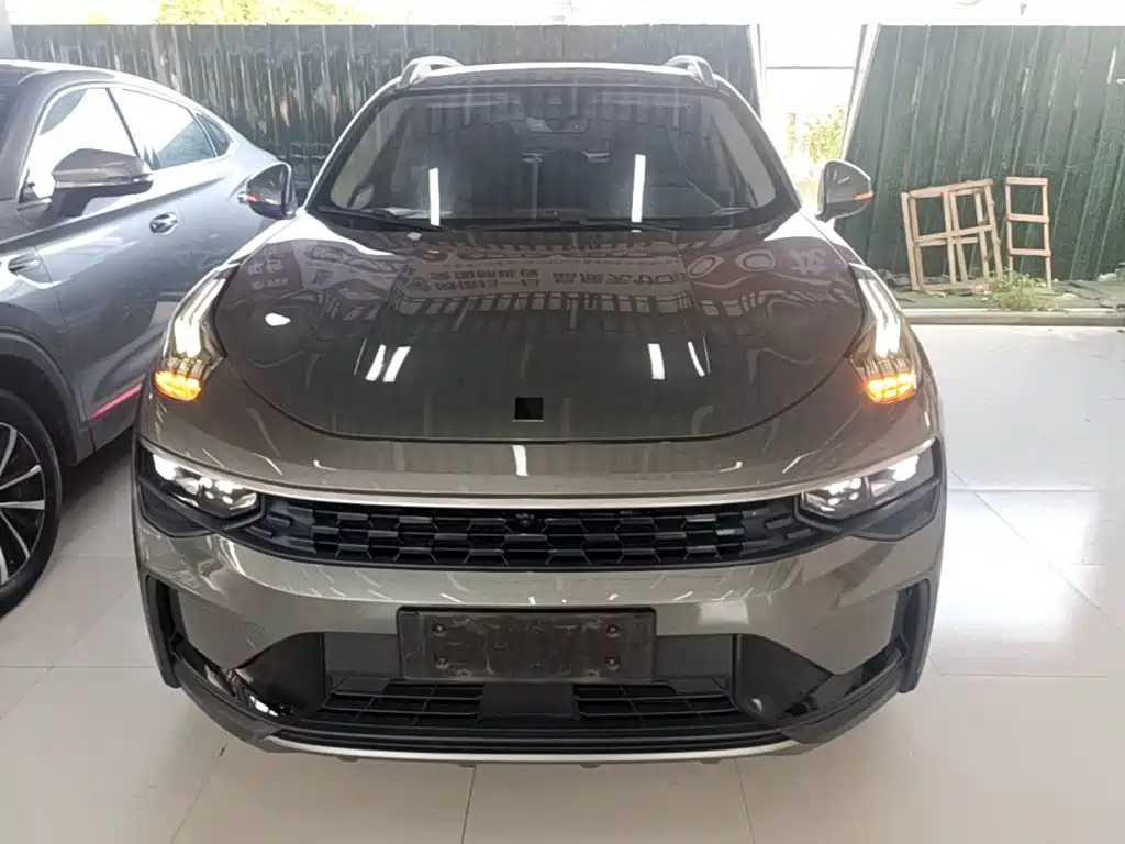 Lynk & Co 01 — миниатюра 3