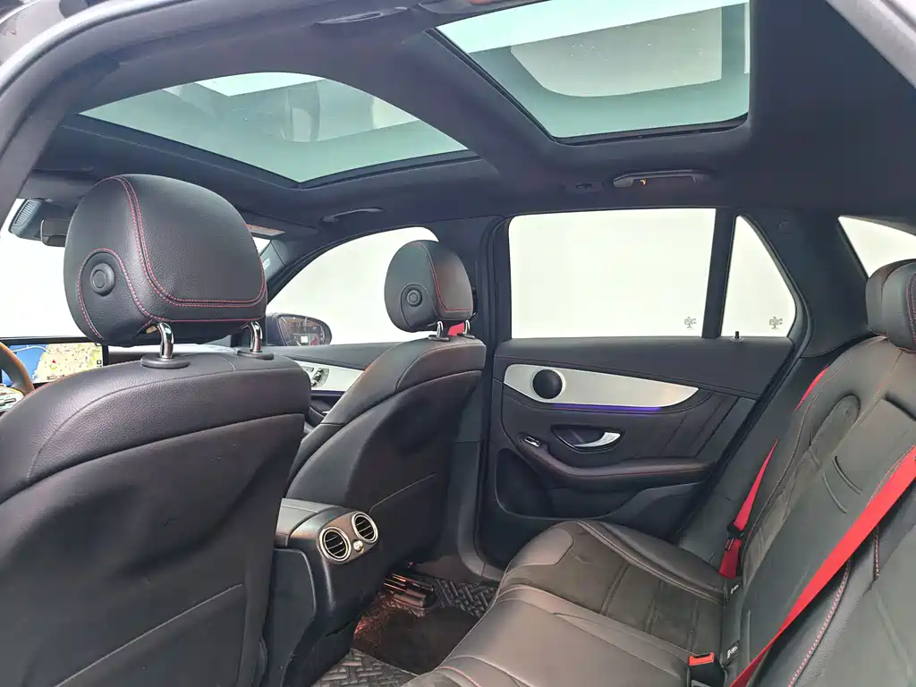 MERCEDES-BENZ GLC AMG