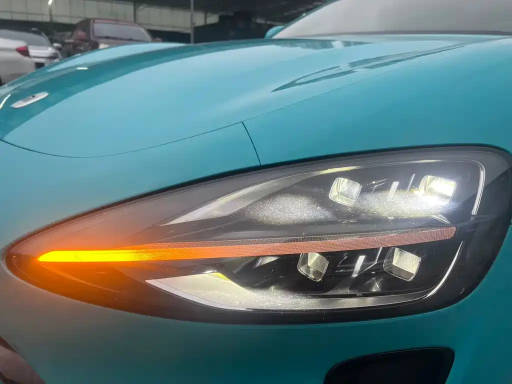 XIAOMI CAR XIAOMI SU7