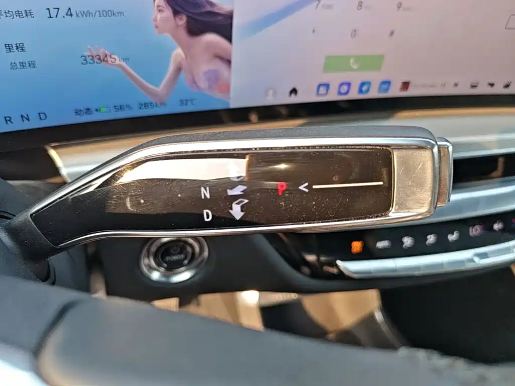 Cadillac Lyriq — миниатюра 14