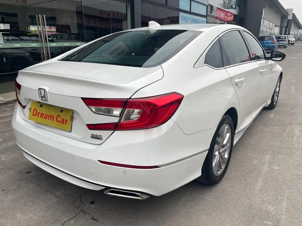 Honda Accord — миниатюра 7