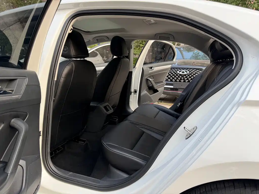 Volkswagen Lamando — миниатюра 5