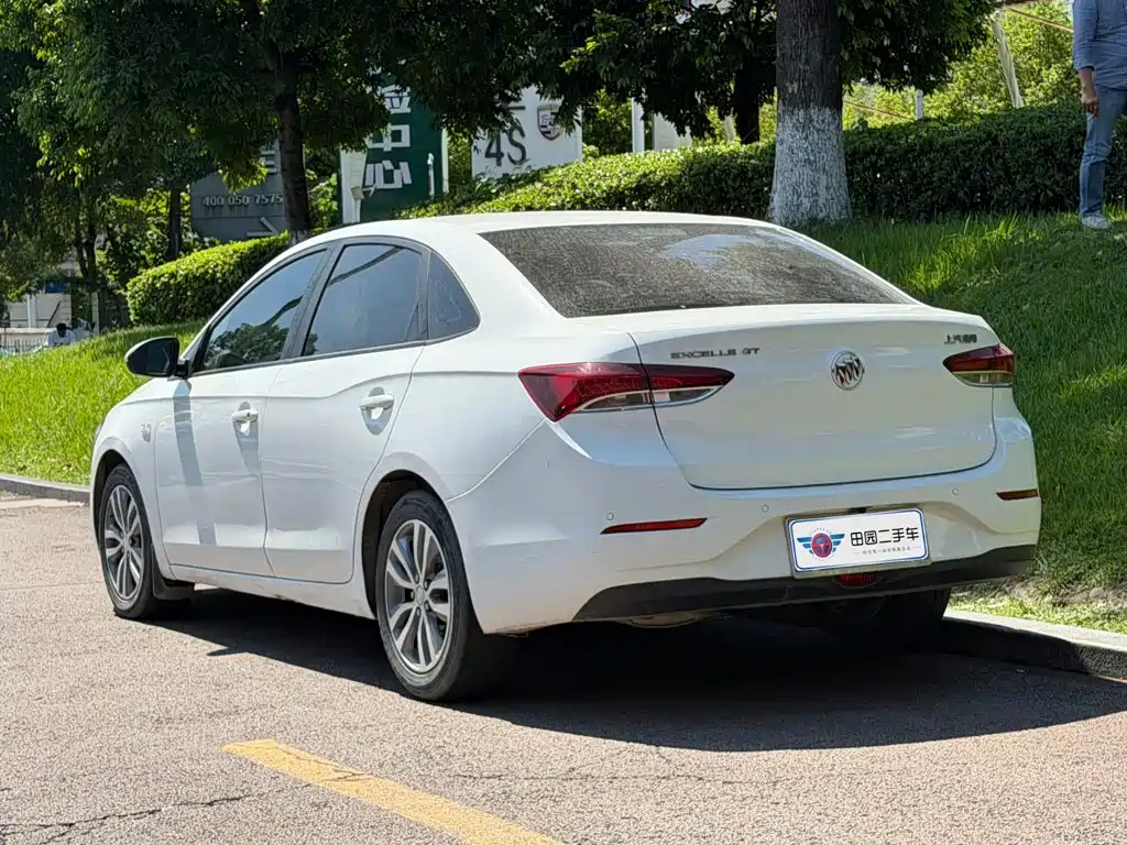 Buick Excelle — миниатюра 4