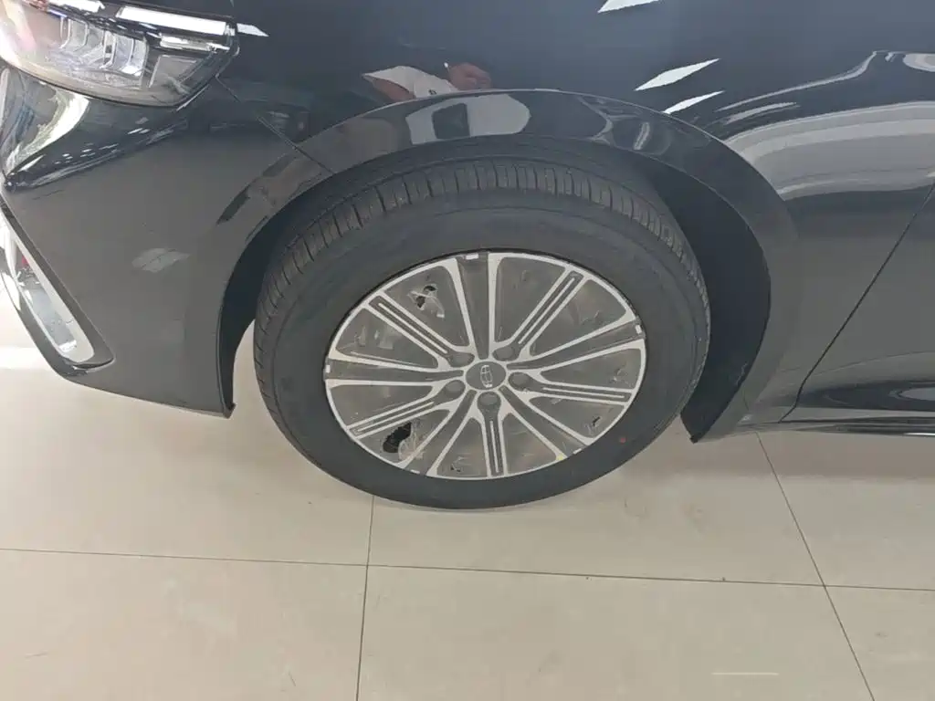 Geely Xingrui — миниатюра 23
